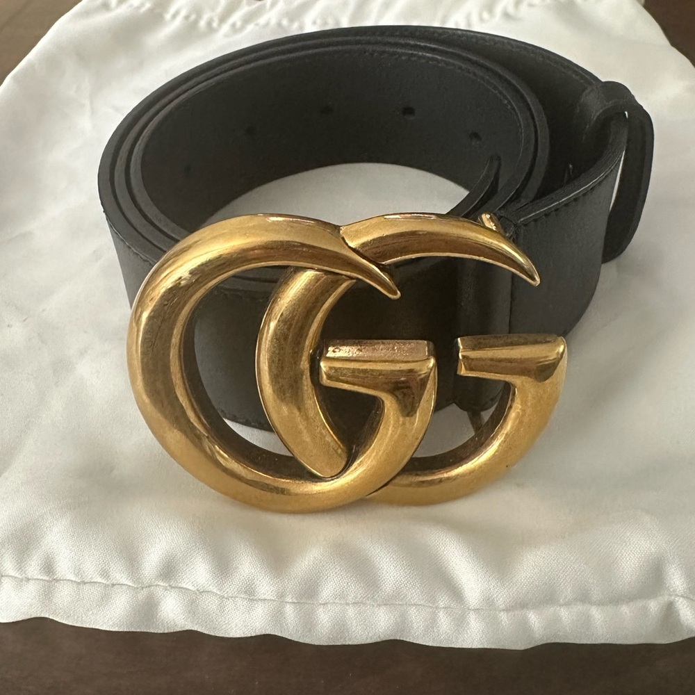 GUCCI WOMENS BLACK LEATHER BELT with DOUBLE G BUCKLE